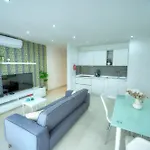 Seafront Bright & Spacious 2 Bedroom, Balcony, Kdeg1-1 Apartment Sliema