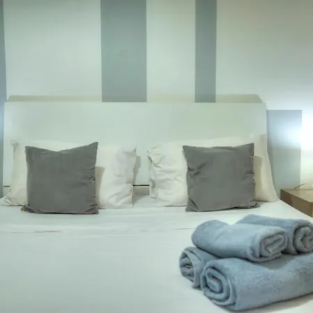 Διαμέρισμα Seafront Bright & Spacious 2 Bedroom, Balcony, Kdeg1-1