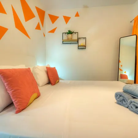 Seafront Bright & Spacious 2 Bedroom, Balcony, Kdeg1-1 * Σλιέμα